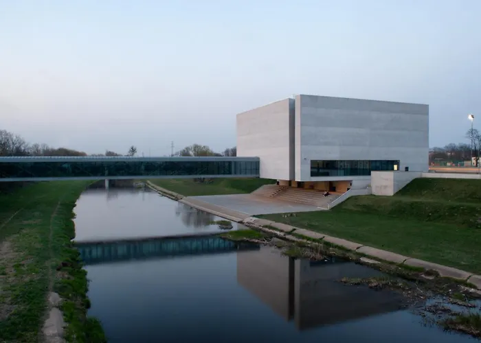 Retro Point Jezyce Appartement *